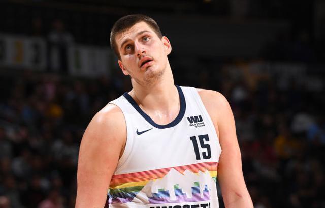 甲对年轻球 甲对年轻球