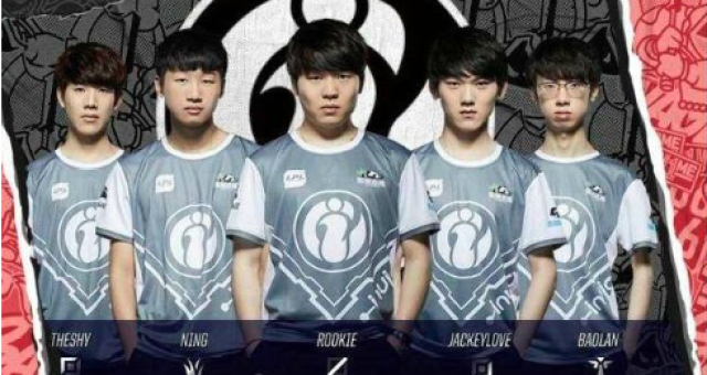 费尔南德斯 费尔南德斯