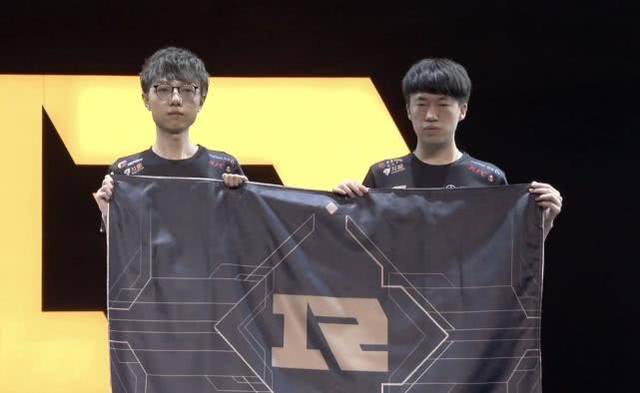 仅展示了两 仅展示了两